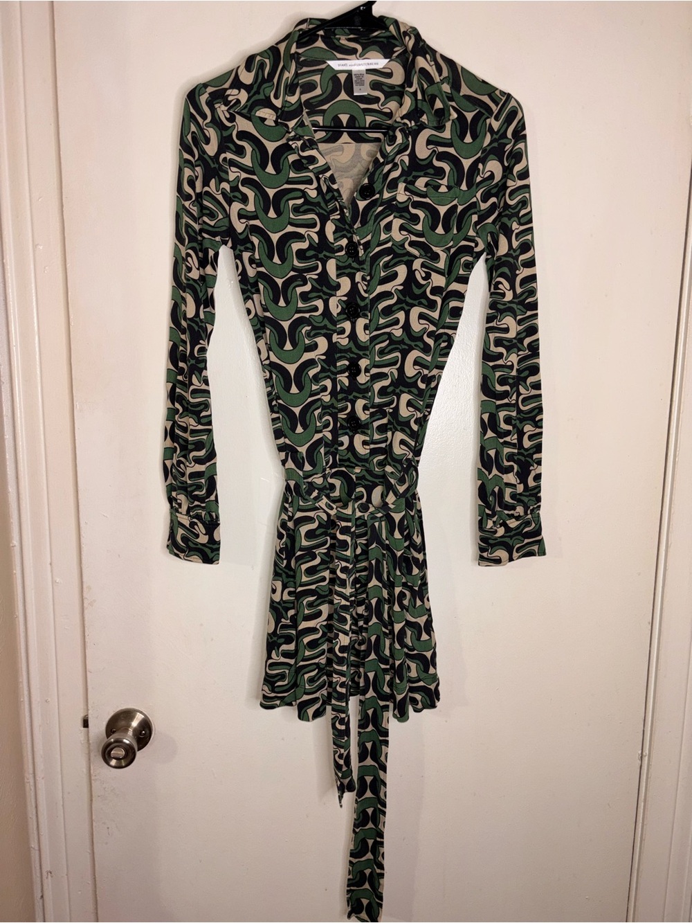 Diane Von Furstenberg Long-Sleeve Printed Shirt Dress in Green and Cream